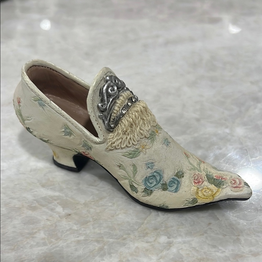 Nostalgia Collectible Minature Shoe by Popular Imports